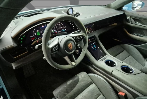 Porsche Taycan GTS Sport Turismo = Air Suspension = Гаранция, снимка 8 - Автомобили и джипове - 54046543