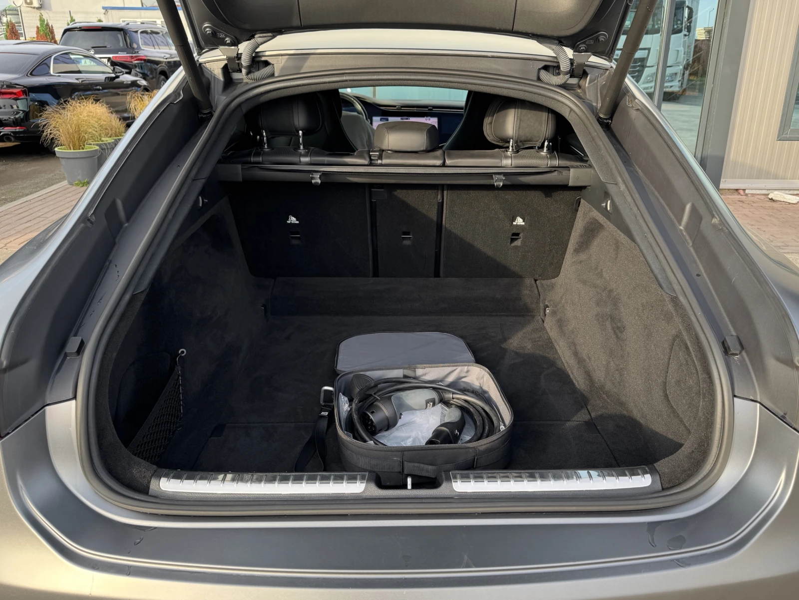 Mercedes-Benz EQS 53 AMG 4MATIC+ /   03.2025 / CARBON CER. | Mobile.bg   16