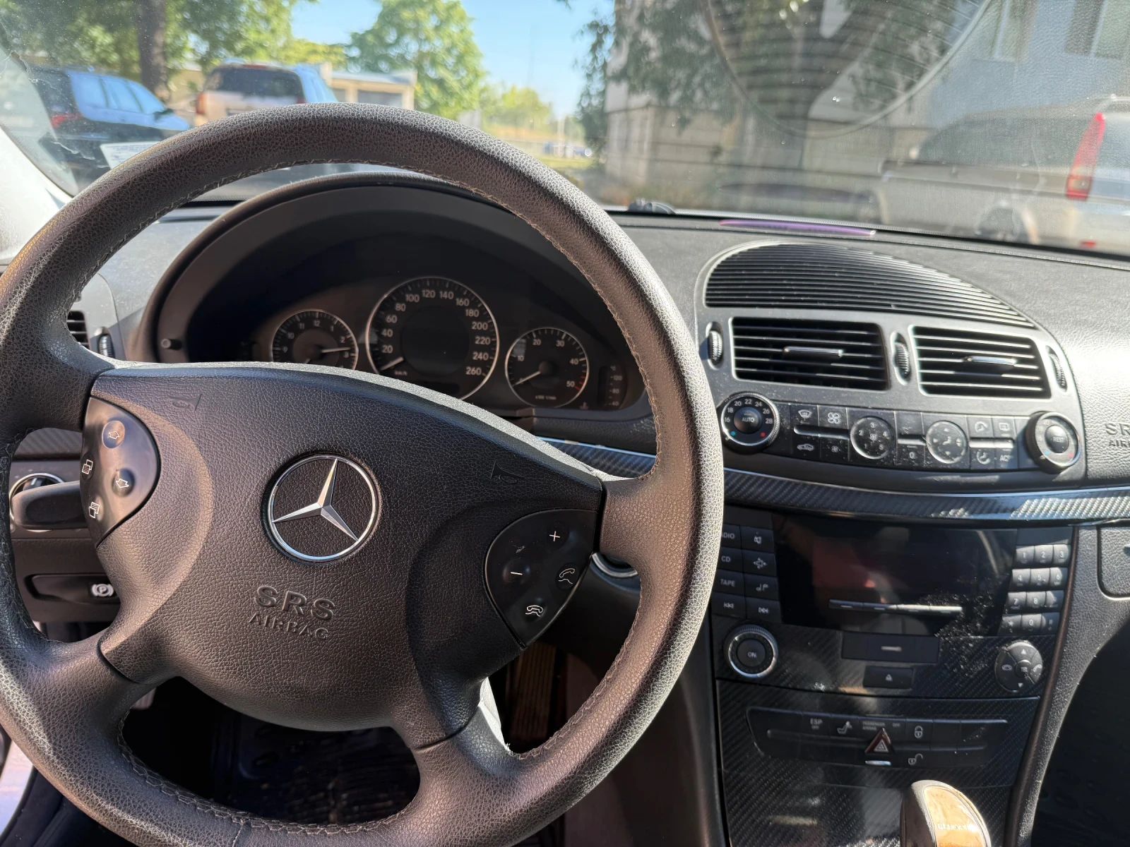 Mercedes-Benz E 270  - изображение 8