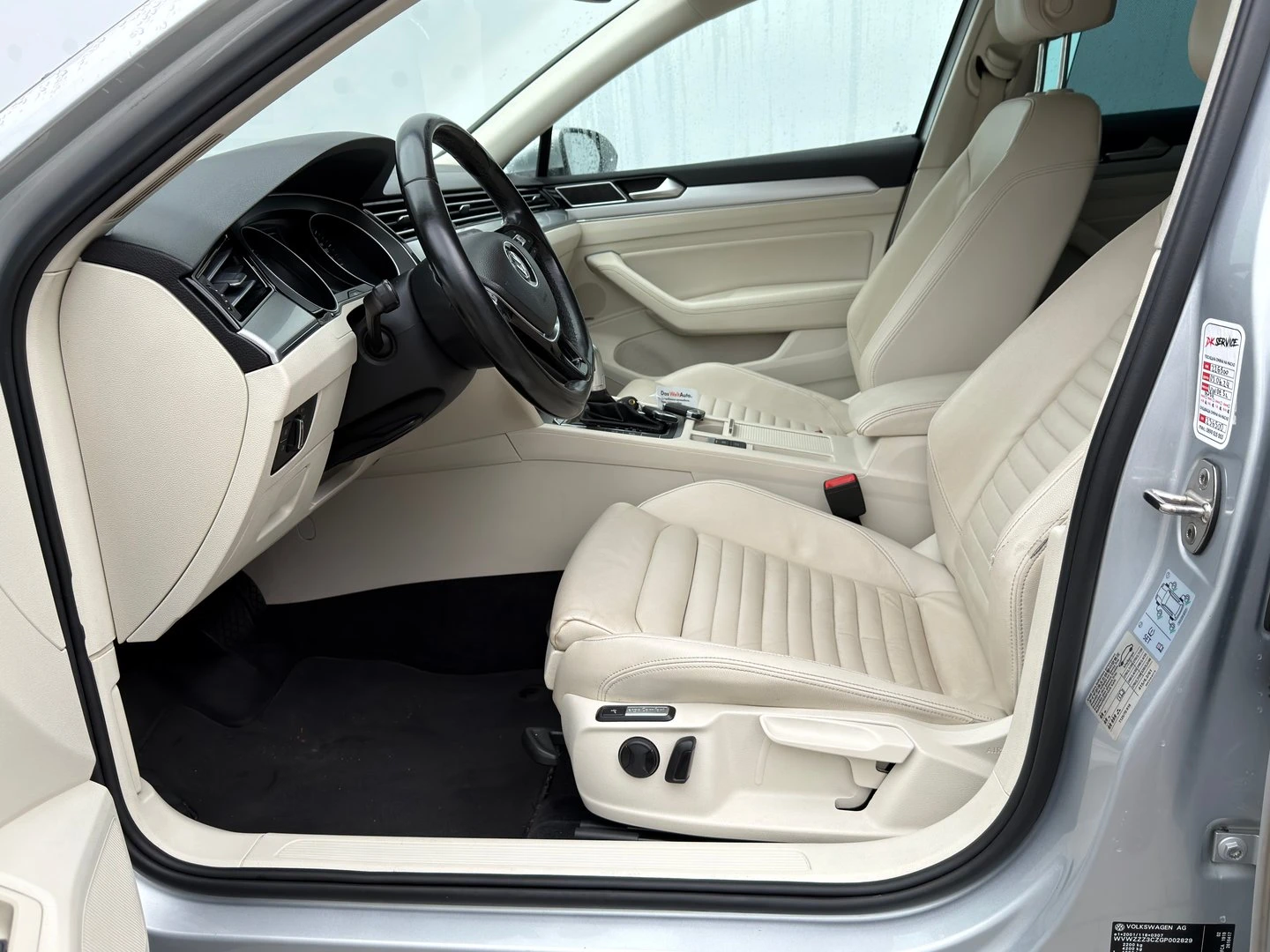 VW Passat VW Passat Var. Comfortline 2.0TDI SCR BMT - изображение 5