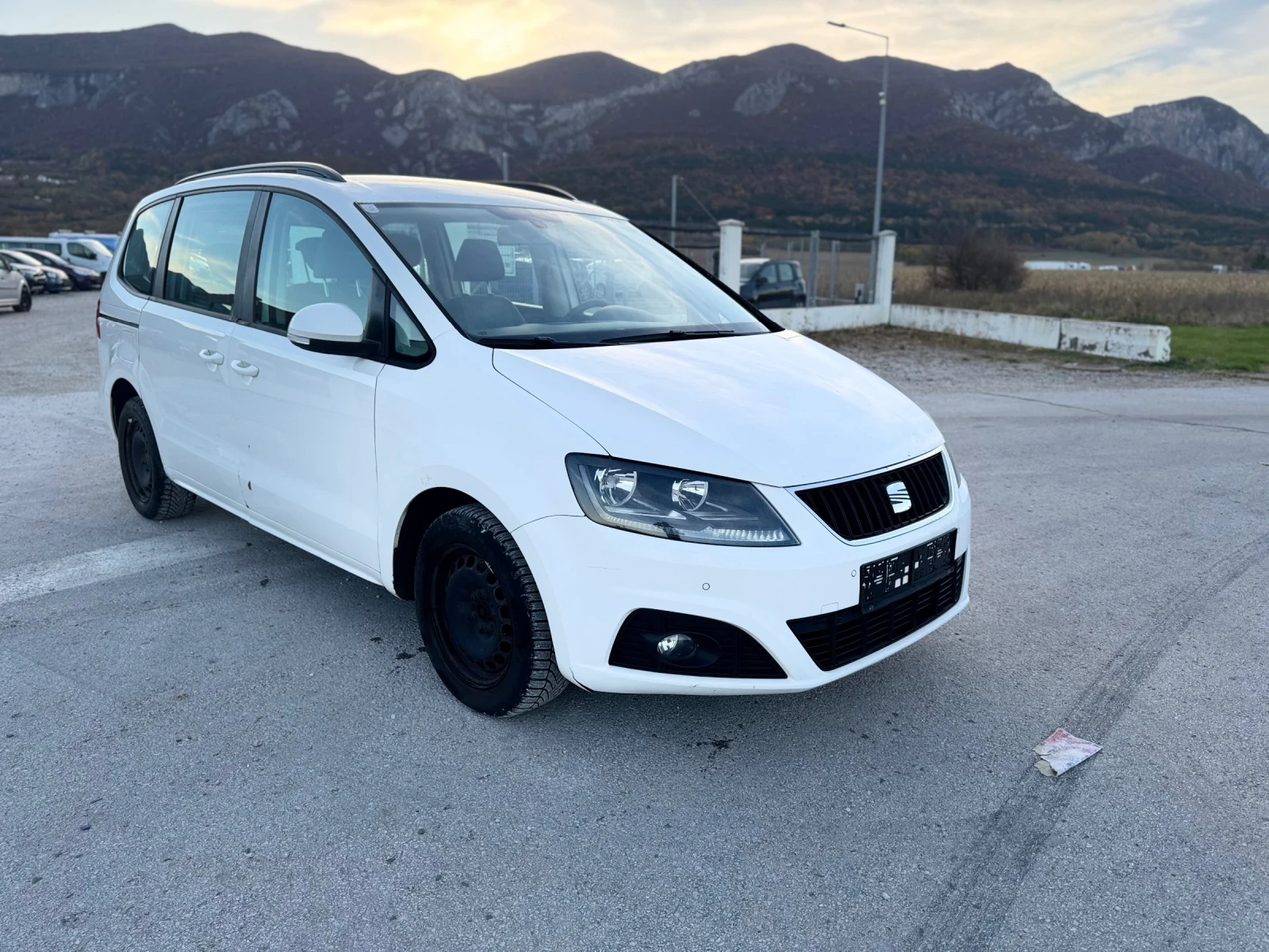 Seat Alhambra 2.0 TDI 140 PS - изображение 8