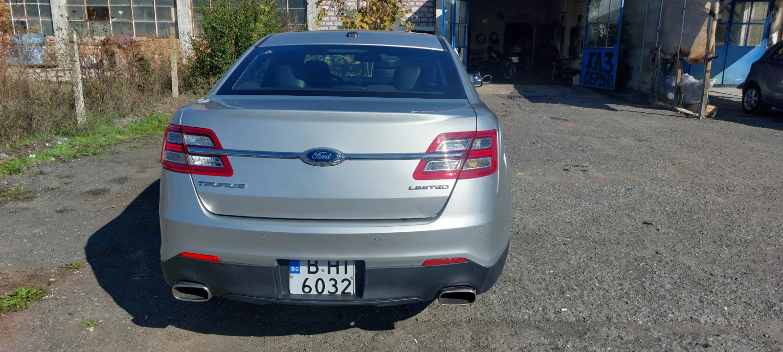 Ford Taurus Limited - изображение 4