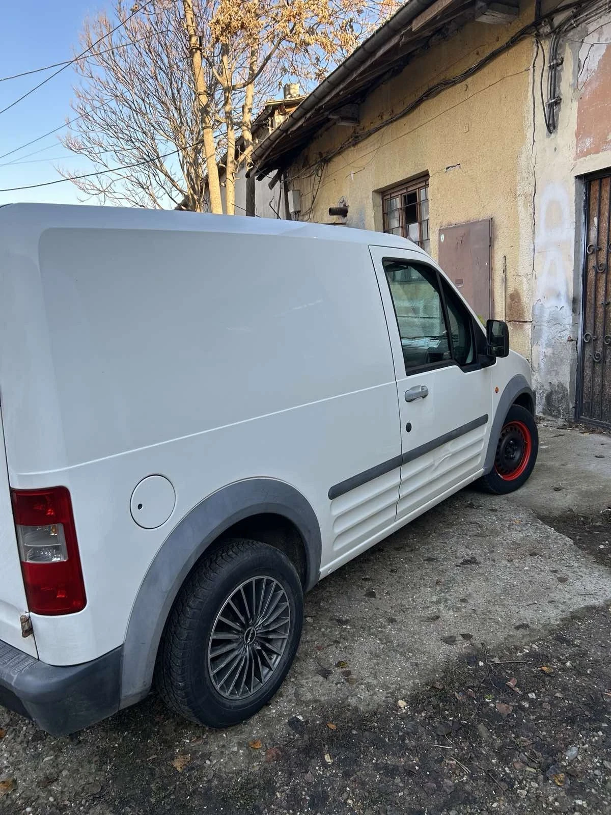 Ford Connect 1.8 | Mobile.bg � ����������� 4