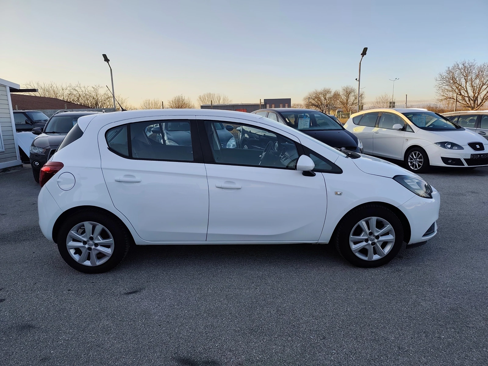 Opel Corsa 1.4i ФАБРИЧНА ГАЗ - изображение 2