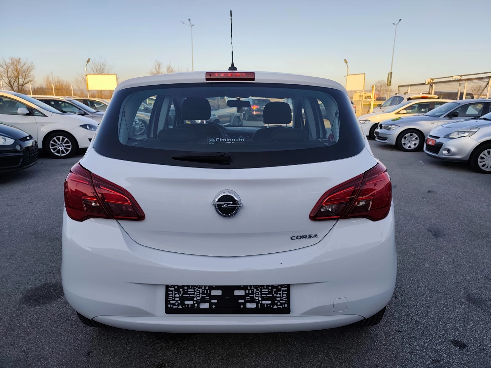 Opel Corsa 1.4i ФАБРИЧНА ГАЗ - изображение 4