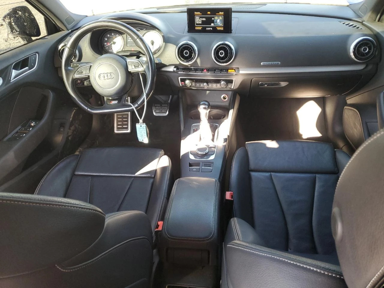 Audi S3 2l Premium Plus - изображение 8