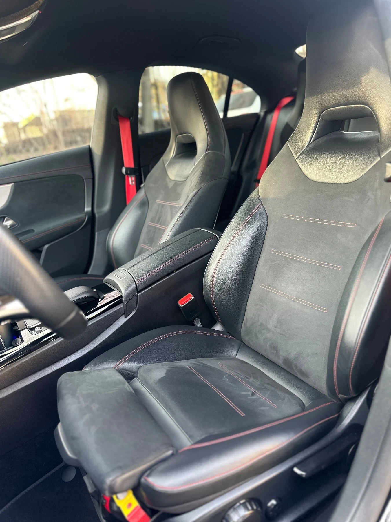 Mercedes-Benz CLA 250 е AMG, снимка 11 - Автомобили и джипове - 53747450