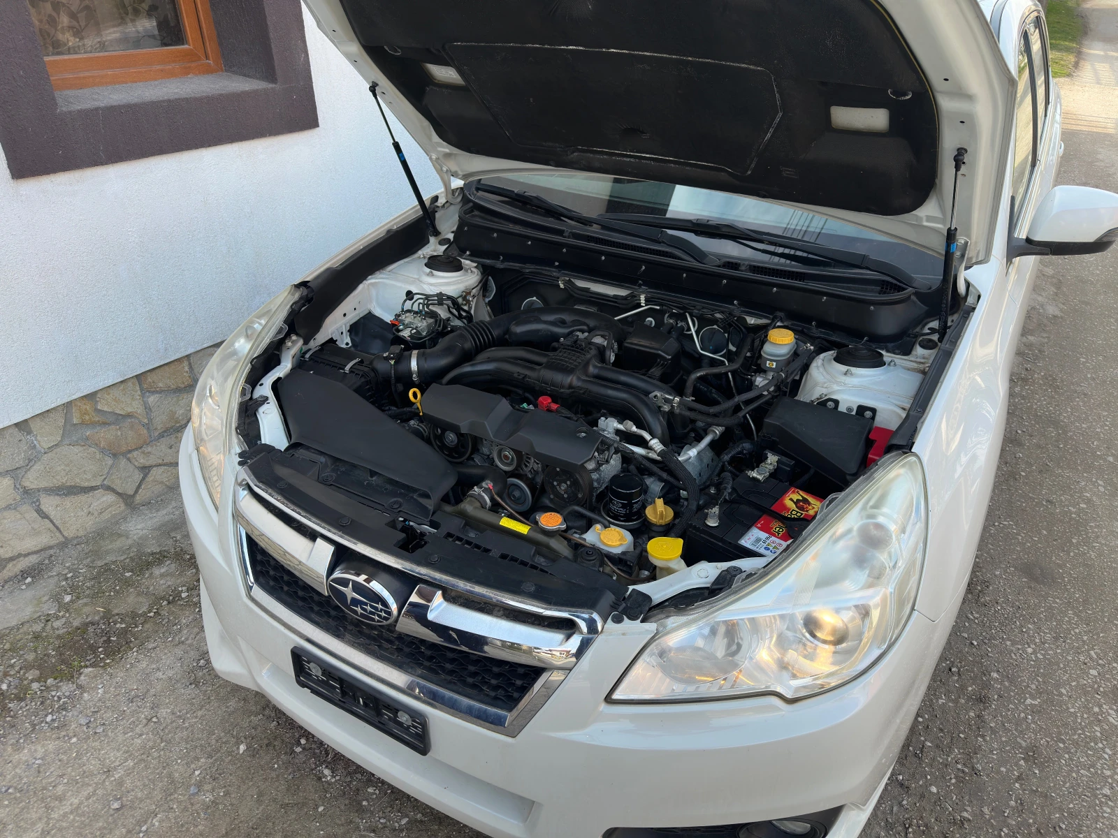 Subaru Legacy 2.0i, снимка 10 - Автомобили и джипове - 53763781