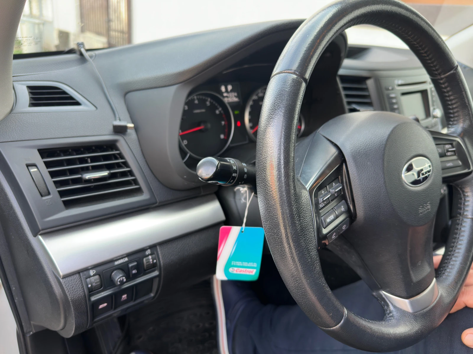 Subaru Legacy 2.0i, снимка 8 - Автомобили и джипове - 53763781