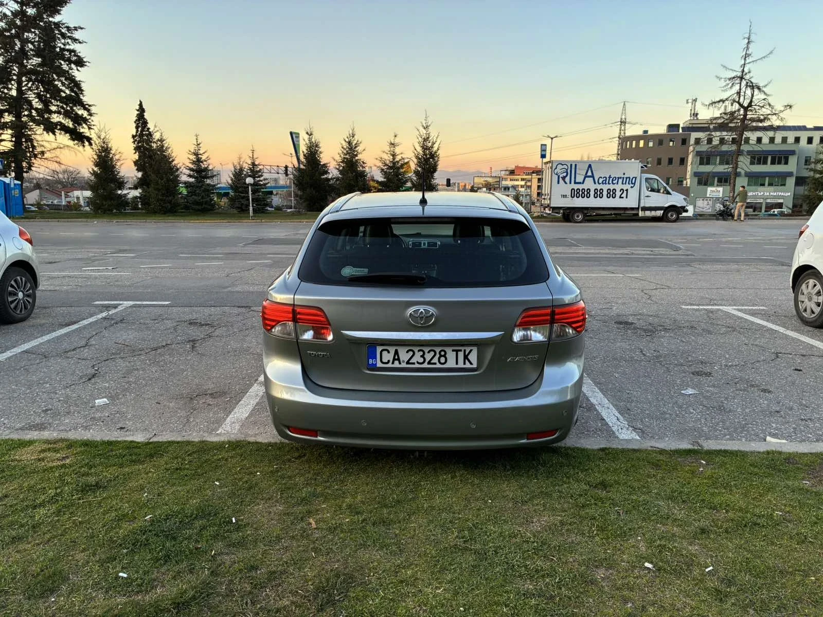 Toyota Avensis 2.2 D4-D, снимка 7 - Автомобили и джипове - 53963459