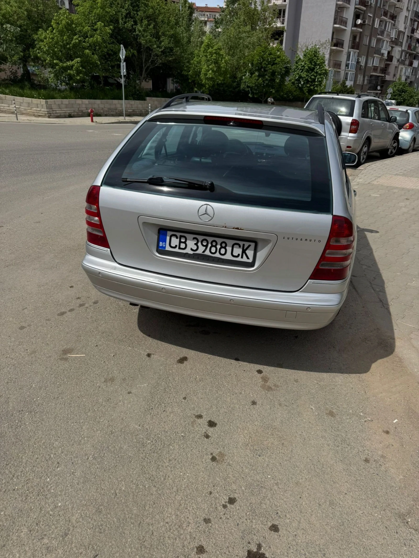 Mercedes-Benz C 320 С 320, ОТЛИЧЕН ЗА ГОДИНИТЕ СИ! , снимка 2 - Автомобили и джипове - 54516869