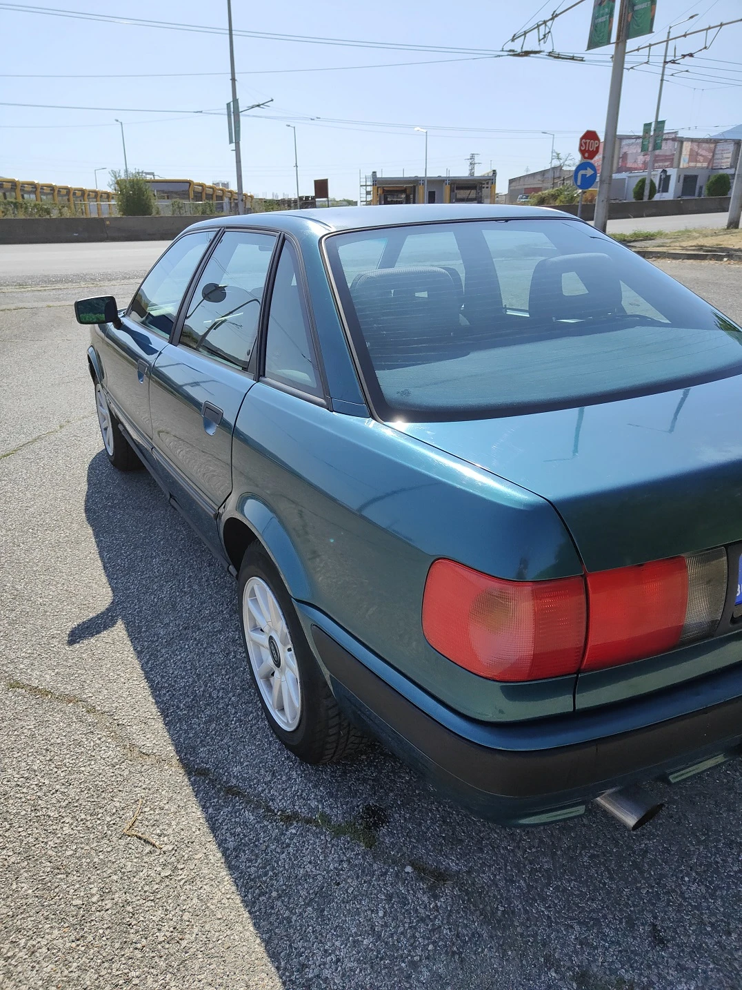 Audi 80 2.0  i , снимка 3 - Автомобили и джипове - 54633509