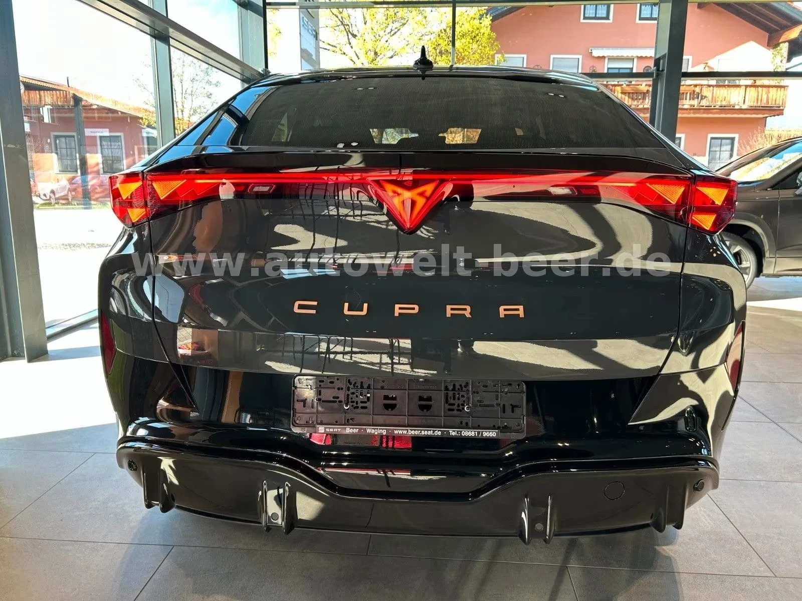 Cupra Tavascan RWD 77kWh Matrix DISTR 360* HUD Winter Pack+  PANO | Mobile.bg � ����������� 4