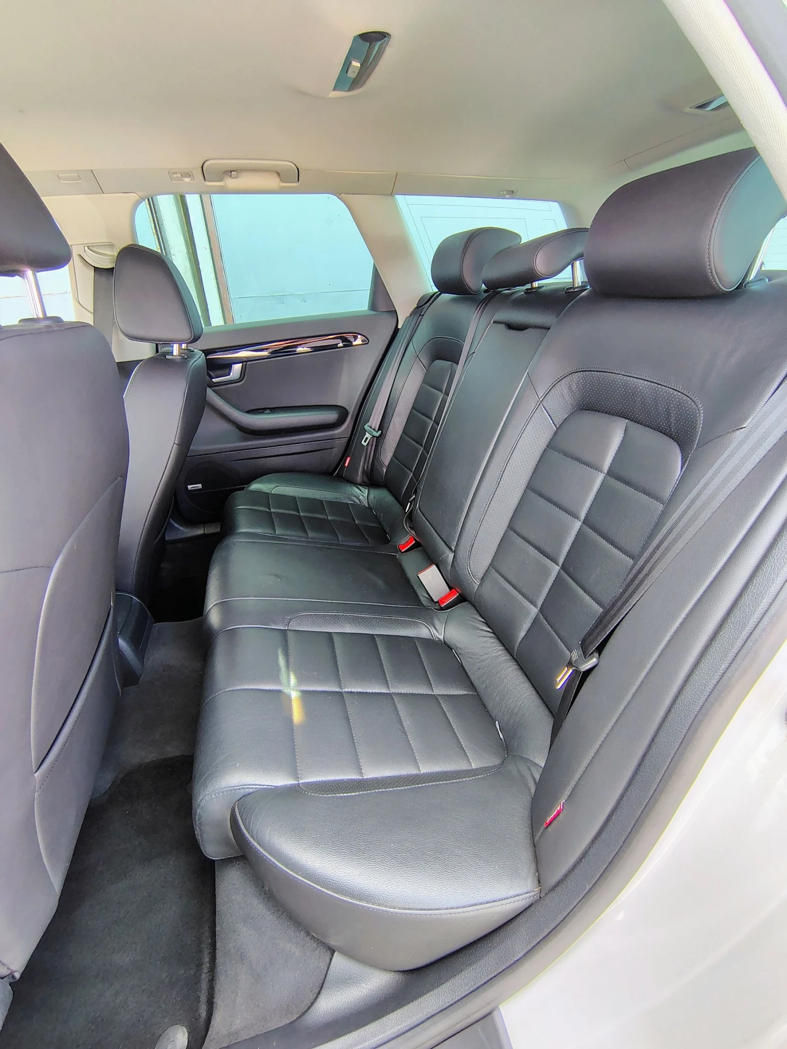 Seat Exeo 2.0Tdi 143к.с.автоматик, снимка 12 - Автомобили и джипове - 54977961