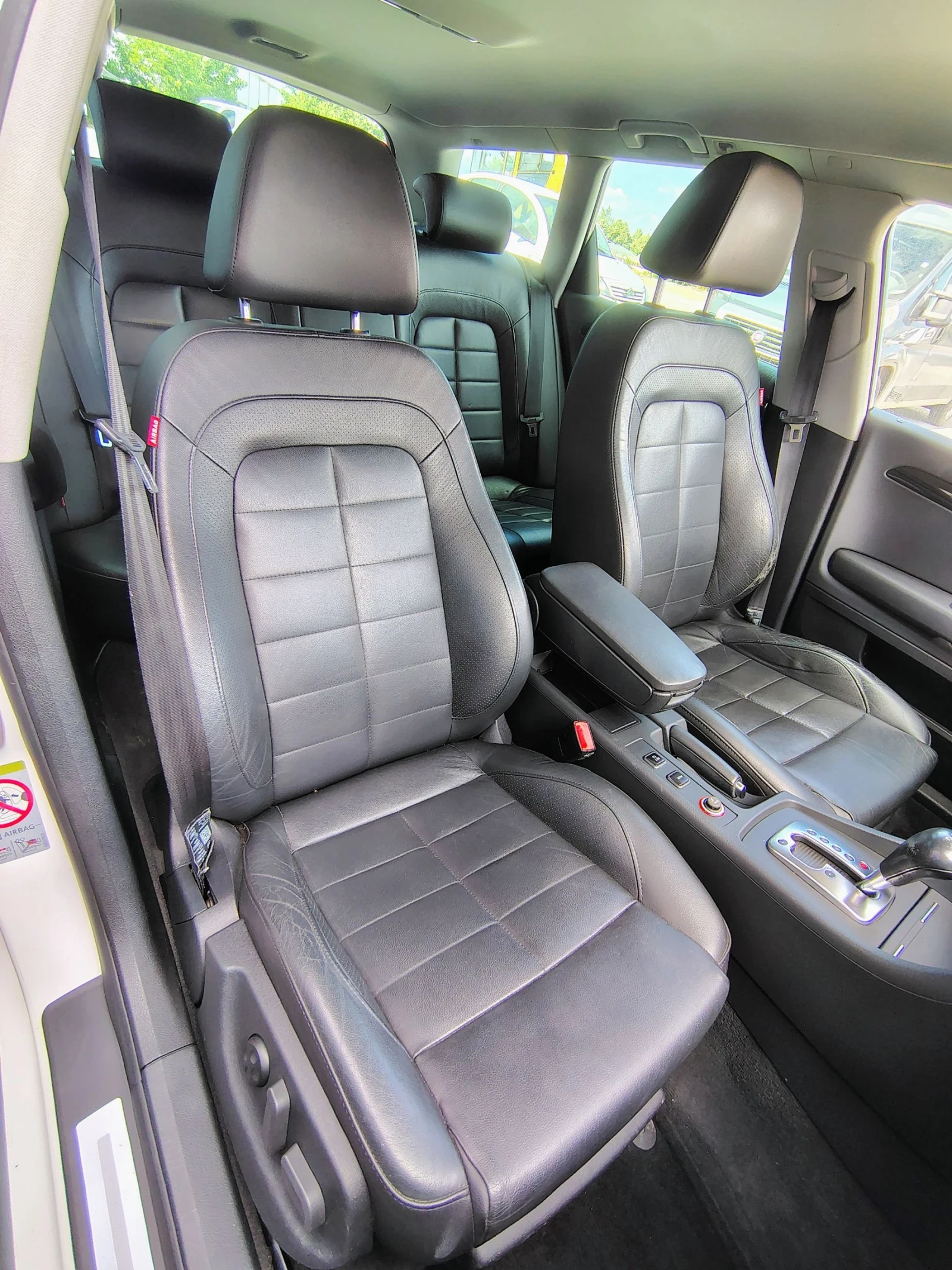 Seat Exeo 2.0Tdi 143к.с.автоматик, снимка 11 - Автомобили и джипове - 54977961