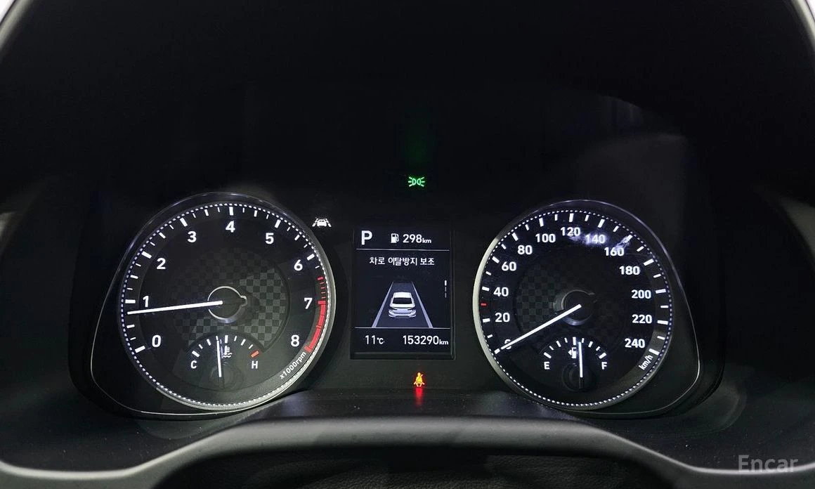 Hyundai Elantra, снимка 8 - Автомобили и джипове - 55129868