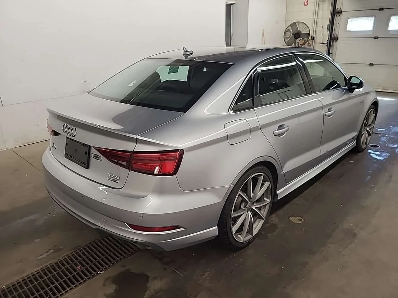 Audi A3 TECHNIK S-Line| МЪРТВА ТОЧКА| PANORAMA| CARFAX| , снимка 3 - Автомобили и джипове - 55543046