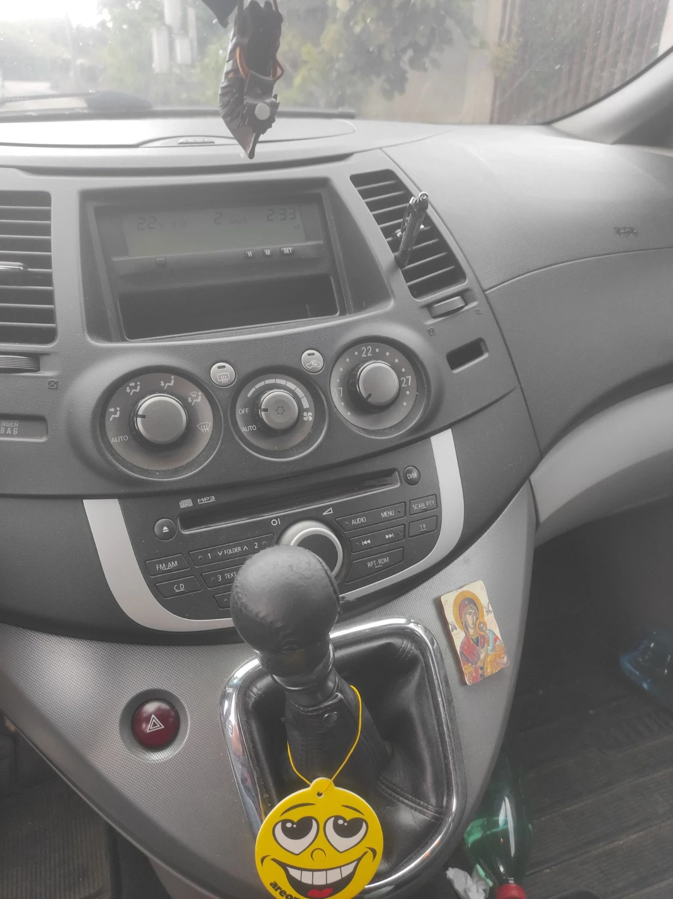 Mitsubishi Grandis 6 местен , снимка 6 - Автомобили и джипове - 55630799