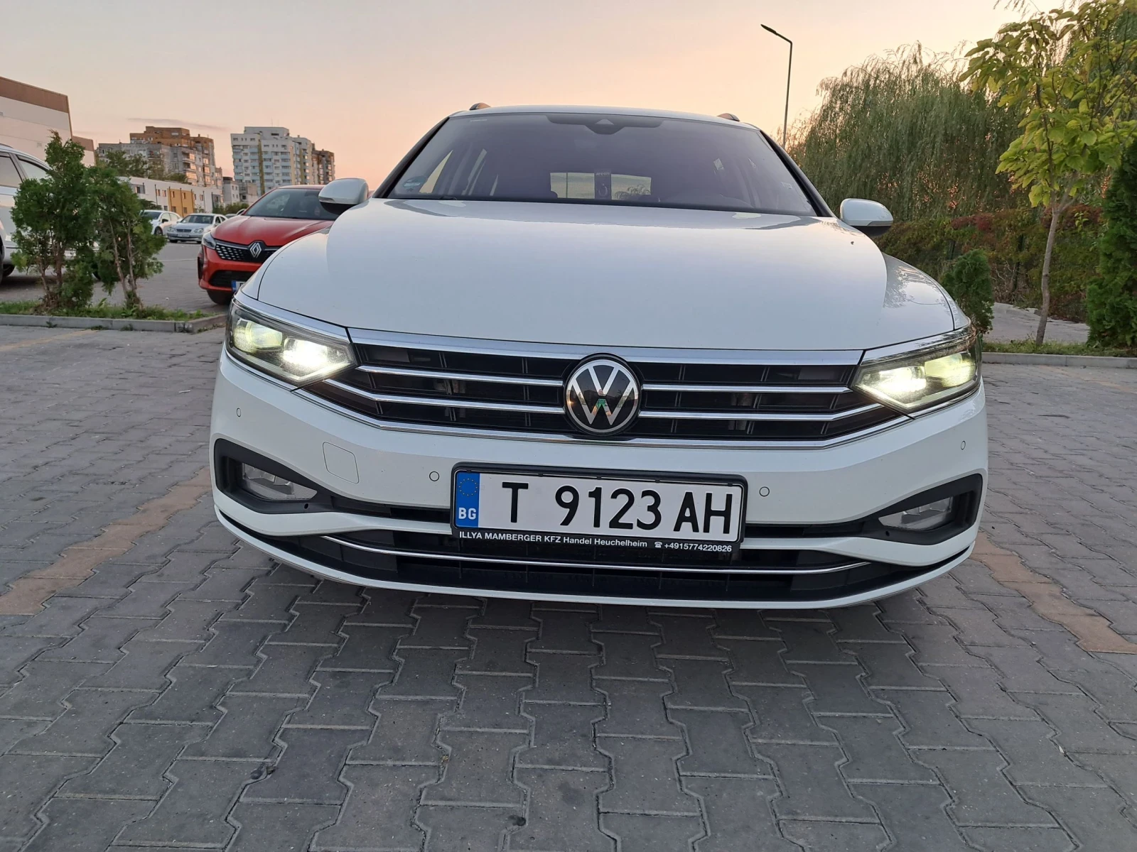 VW Passat 2.0TDI 150кс DSG, снимка 2 - Автомобили и джипове - 56165174