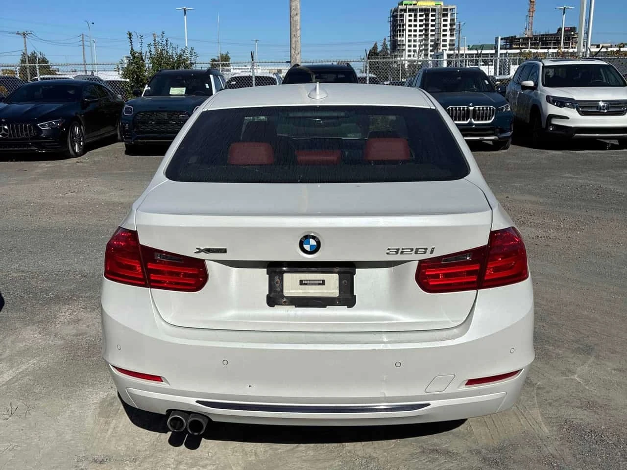 BMW 328 * 328i xDrive * CARFAX * БЕЗ ПЪРВОНАЧАЛНА ВНОСКА, снимка 4 - Автомобили и джипове - 56199435