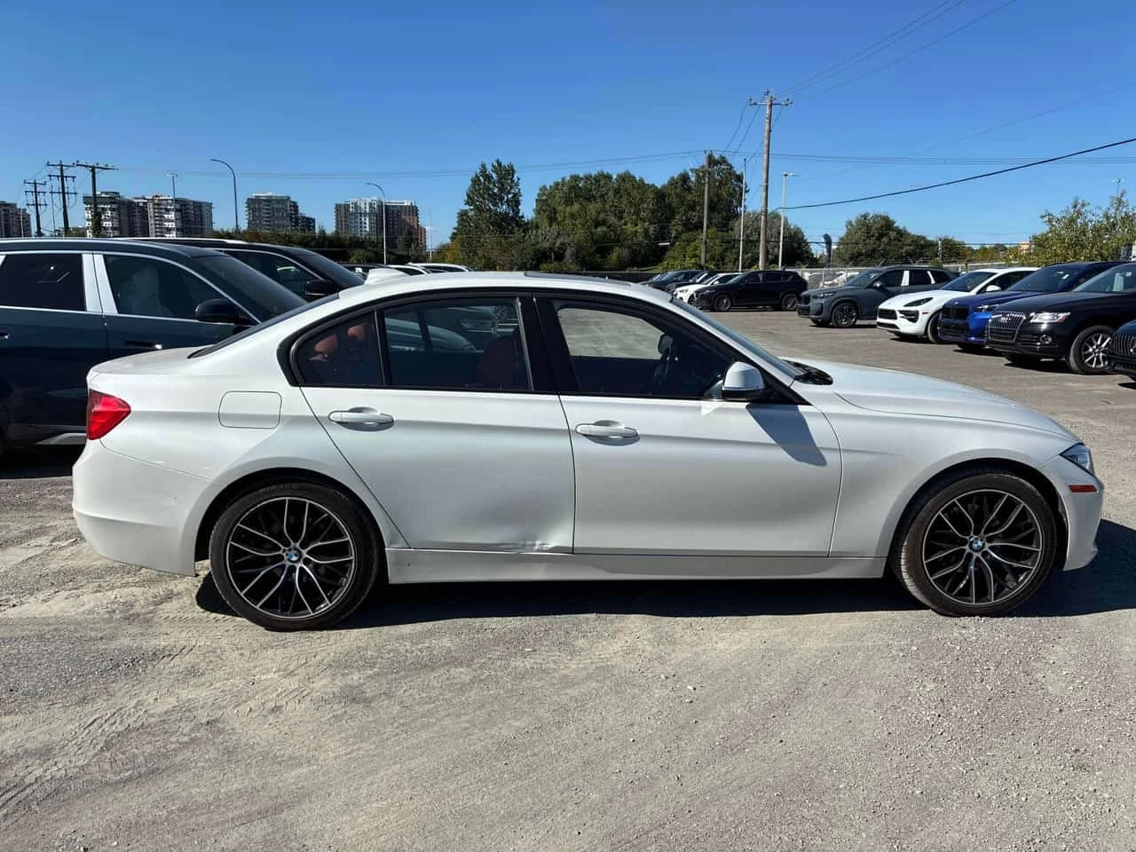 BMW 328 * 328i xDrive * CARFAX * БЕЗ ПЪРВОНАЧАЛНА ВНОСКА, снимка 3 - Автомобили и джипове - 56199435