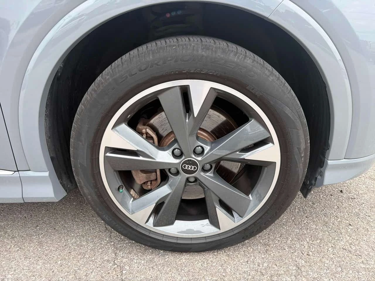 Audi E-Tron Q4 Quattro Progressiv  CARFAX, снимка 7 - Автомобили и джипове - 56324577