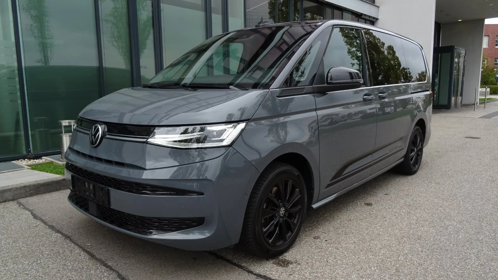 VW Multivan Edition LR Lang