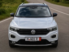 VW T-Roc 2.0 TDI/DSG/4x4/ACC/PANO, снимка 8