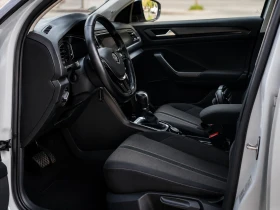 VW T-Roc 2.0 TDI/DSG/4x4/ACC/PANO, снимка 10