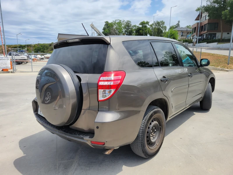 Toyota Rav4 2.5 /газ, снимка 7 - Автомобили и джипове - 51034412