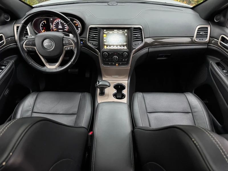 Jeep Grand cherokee OVERLAND-ПАНОРАМА-KEYLESS-ПОДГРЕЕ-ОБДУХВАНЕ-КАМЕРА, снимка 15 - Автомобили и джипове - 52656759
