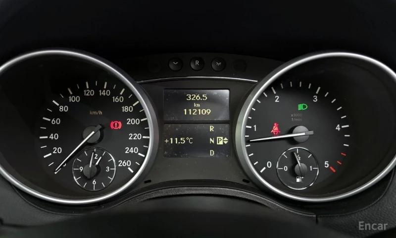 Mercedes-Benz ML 300, снимка 8 - Автомобили и джипове - 53207172