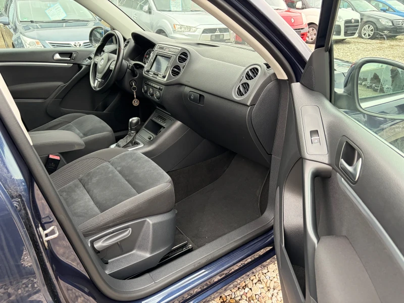 VW Tiguan 2.0 TDI AUTOMAT NAVI, снимка 11 - Автомобили и джипове - 53383546