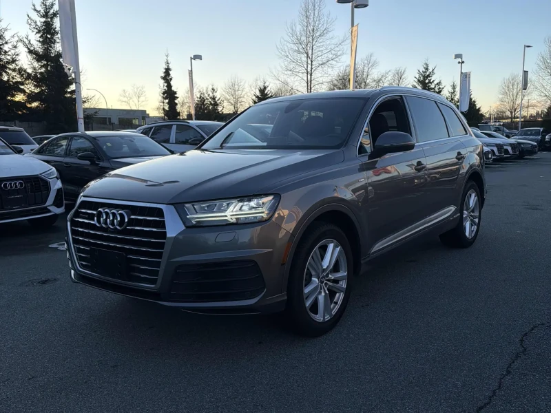 Audi Q7 * S-LINE* ОБДУХВАНЕ* 360 КАМЕРИ* ПАНОРАМА* , снимка 2 - Автомобили и джипове - 53483741