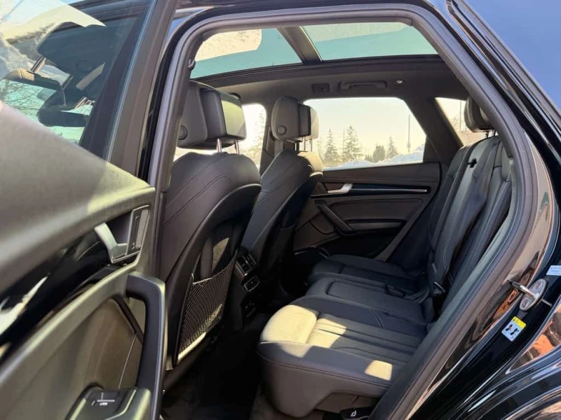 Audi Q5 * CLEAN CARFFAX| BLACK OPTICS PKG * CARAX * ЦЕНА , снимка 11 - Автомобили и джипове - 53573448