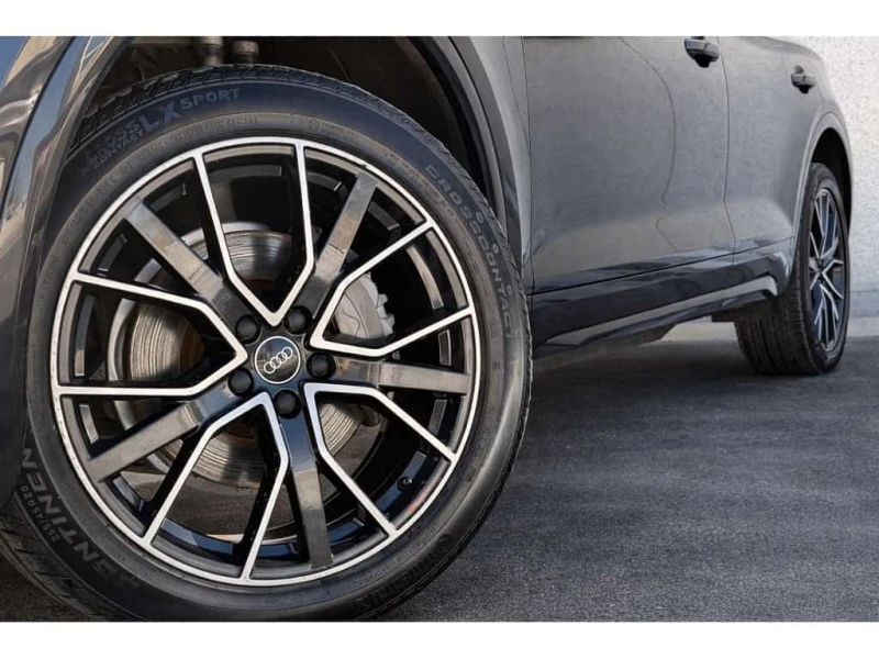 Audi Q5 * CLEAN CARFFAX| BLACK OPTICS PKG * CARAX * ЦЕНА , снимка 3 - Автомобили и джипове - 53573448