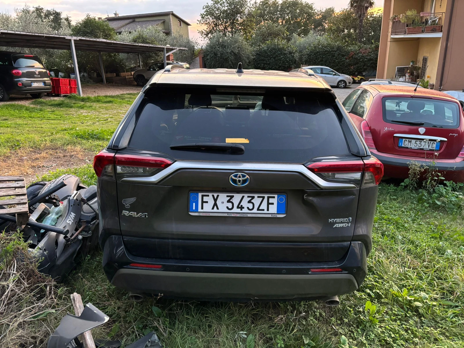 Toyota Rav4 2.5i HYBRID - изображение 4