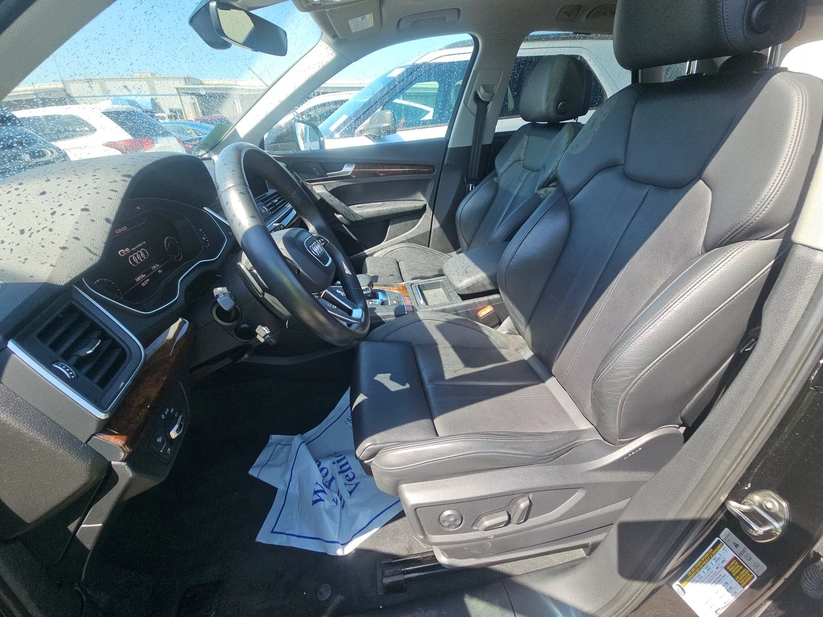 Audi Q5 Premium Plus Обдух* Диг.табло* М.Точка* Щори* Пано - изображение 8