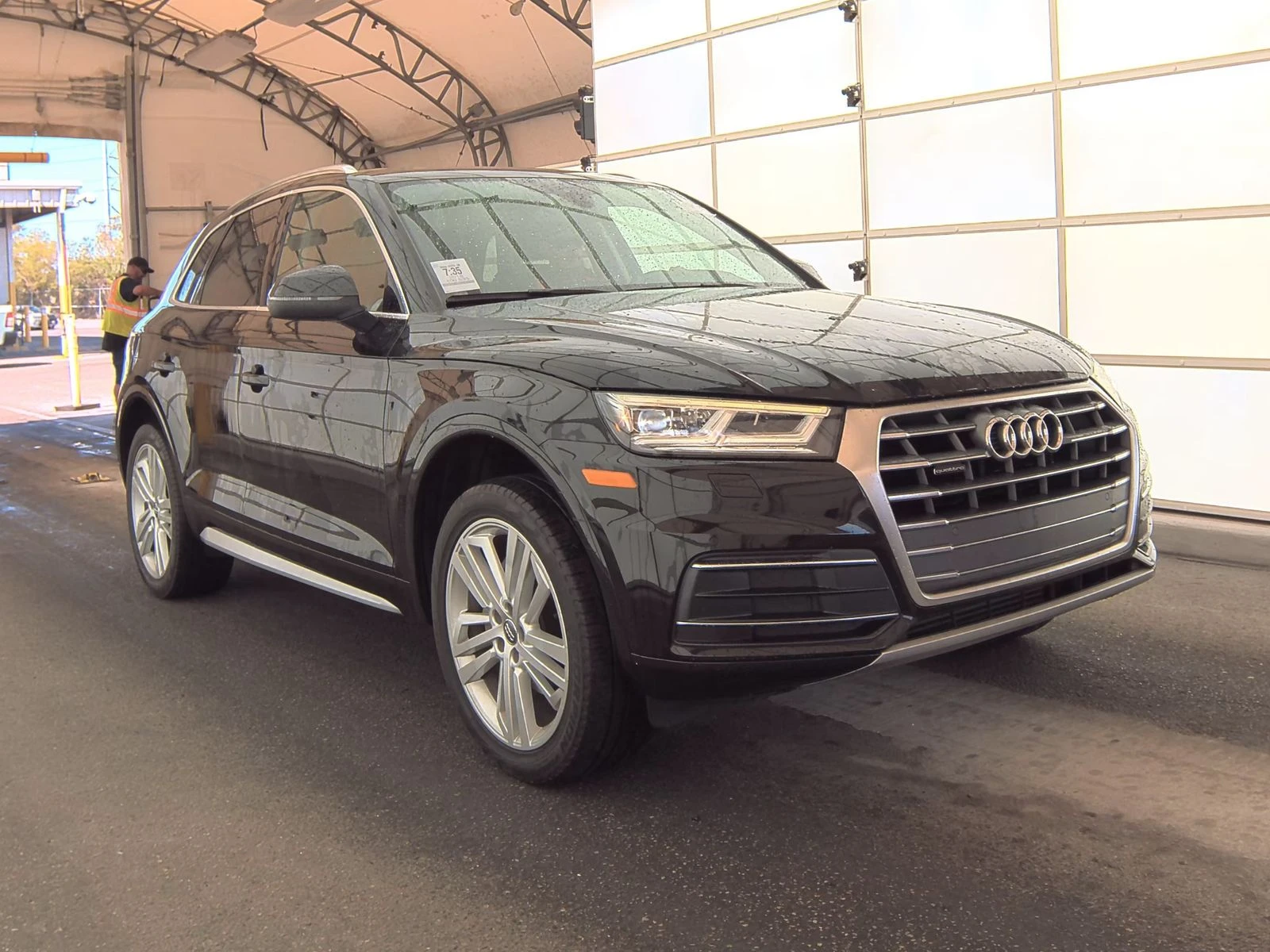 Audi Q5 Premium Plus Обдух* Диг.табло* М.Точка* Щори* Пано - изображение 3