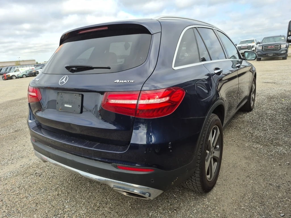 Mercedes-Benz GLC 300 * CARFAX * БЕЗ ПЪРВОНАЧАЛНА ВНОСКА - изображение 3