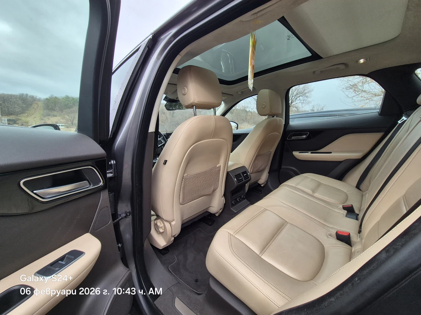 Jaguar F-PACE  - изображение 10