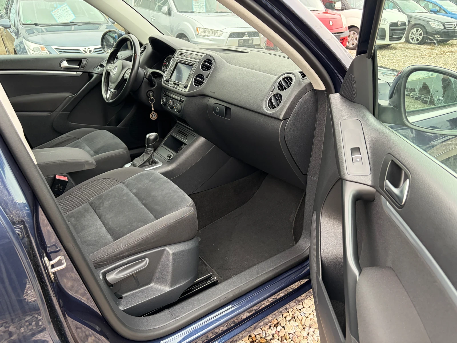 VW Tiguan 2.0 TDI AUTOMAT NAVI | Mobile.bg � ����������� 11