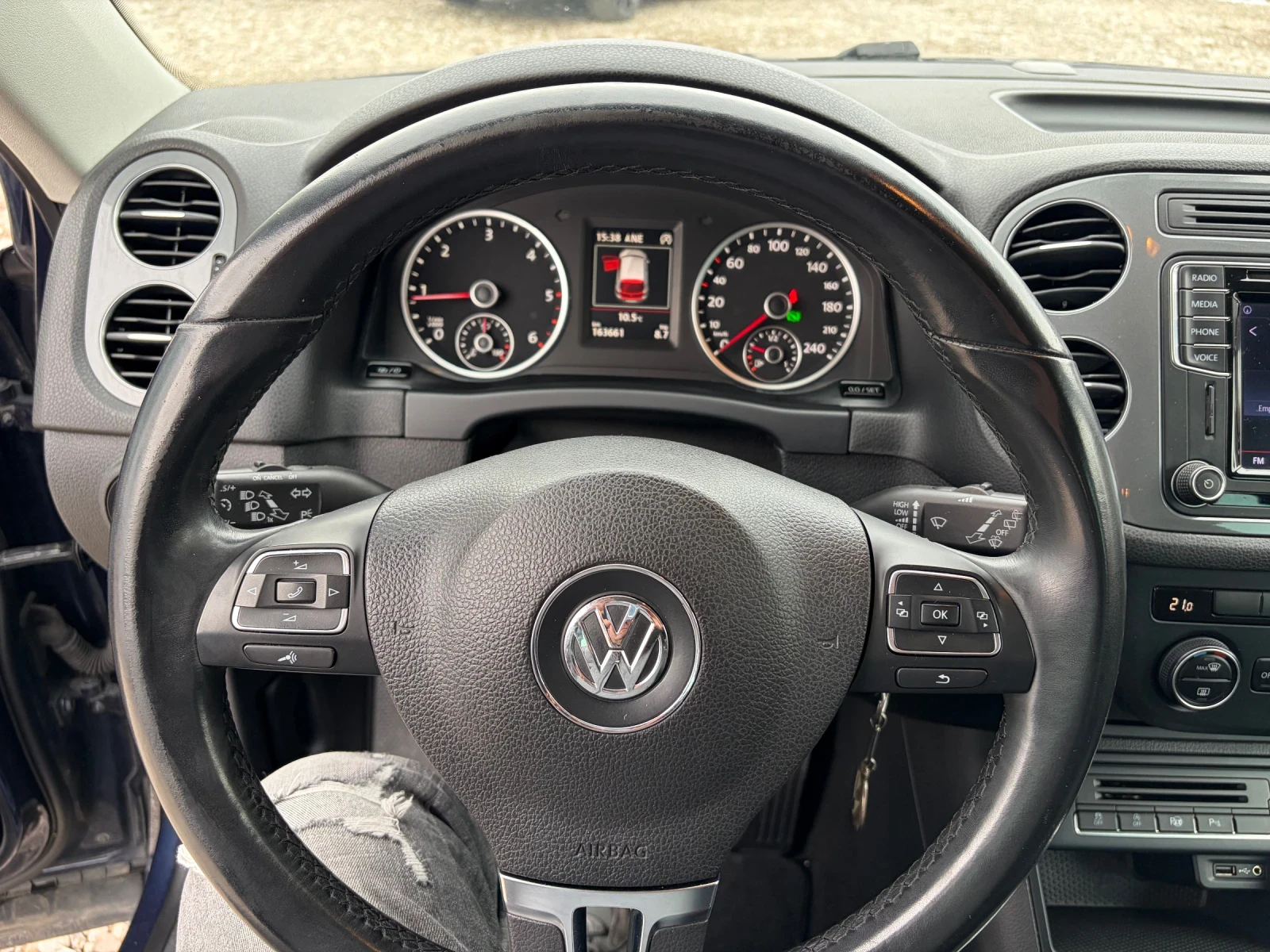 VW Tiguan 2.0 TDI AUTOMAT NAVI - изображение 5