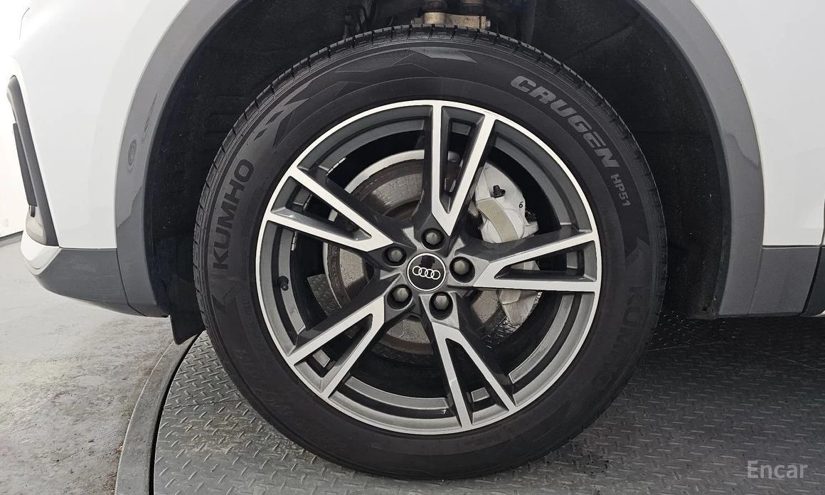 Audi Q5, снимка 5 - Автомобили и джипове - 53971677