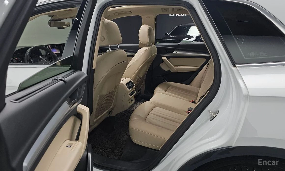 Audi Q5, снимка 12 - Автомобили и джипове - 53971677