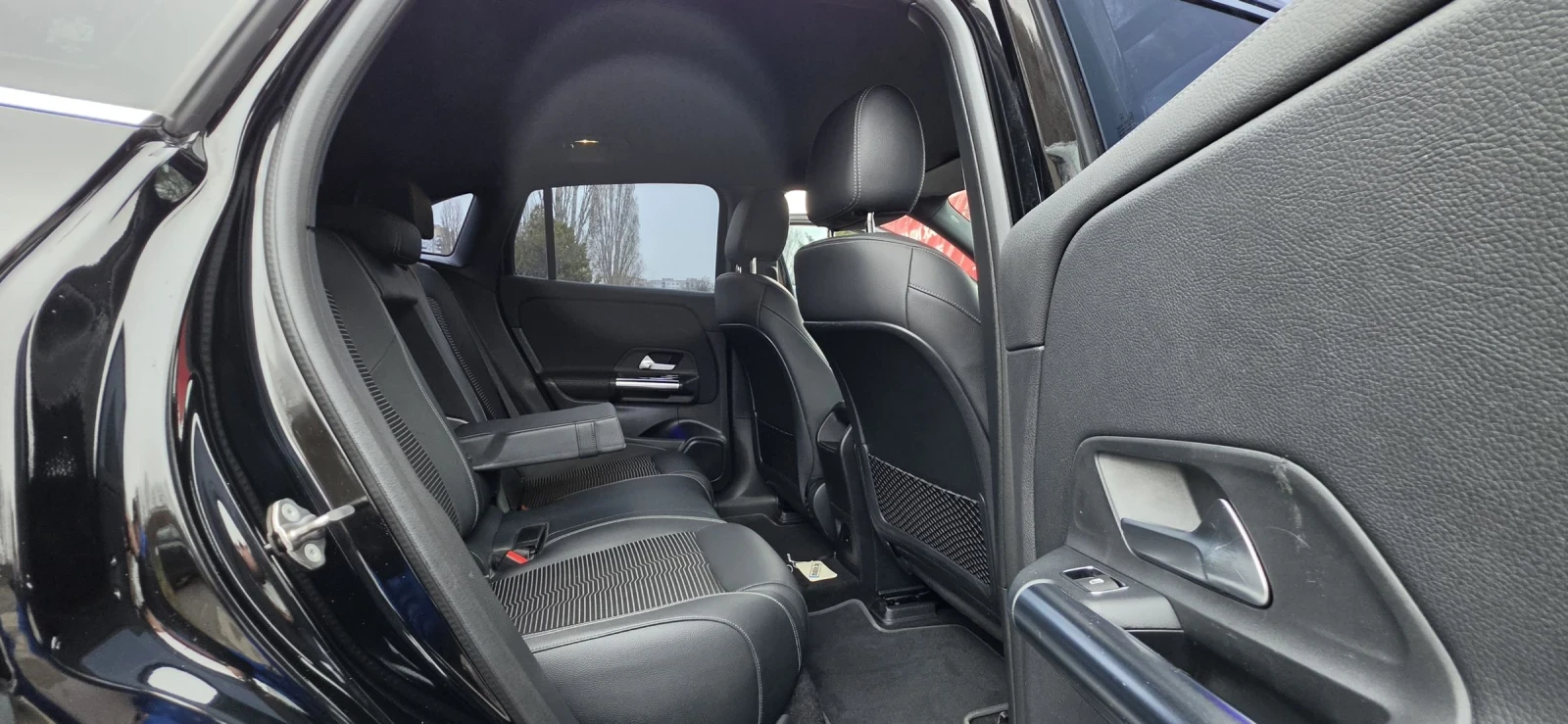 Mercedes-Benz EQA, снимка 15 - Автомобили и джипове - 54054576