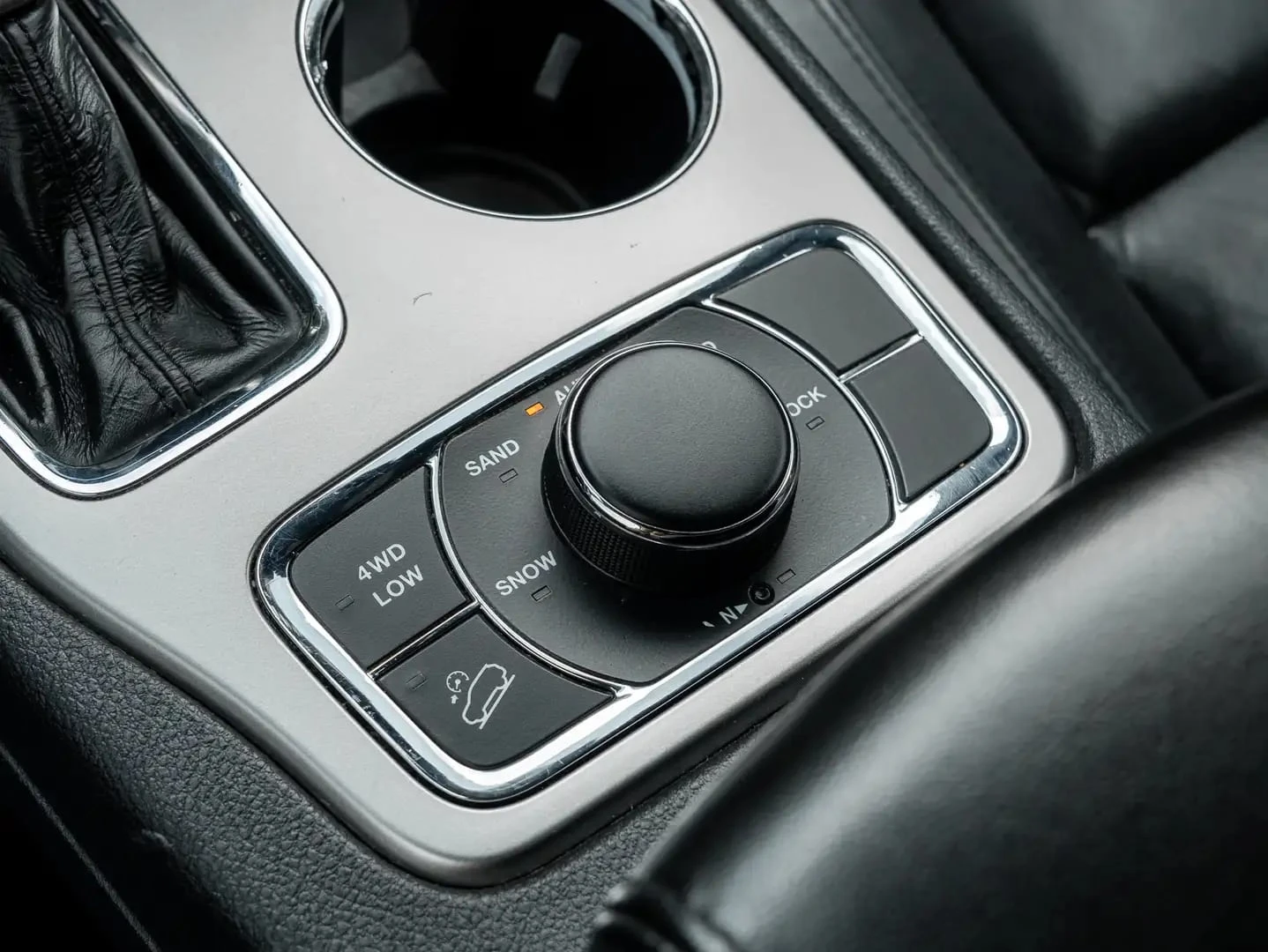 Jeep Grand Wagoneer Cherokee Limited | Mobile.bg � ����������� 14