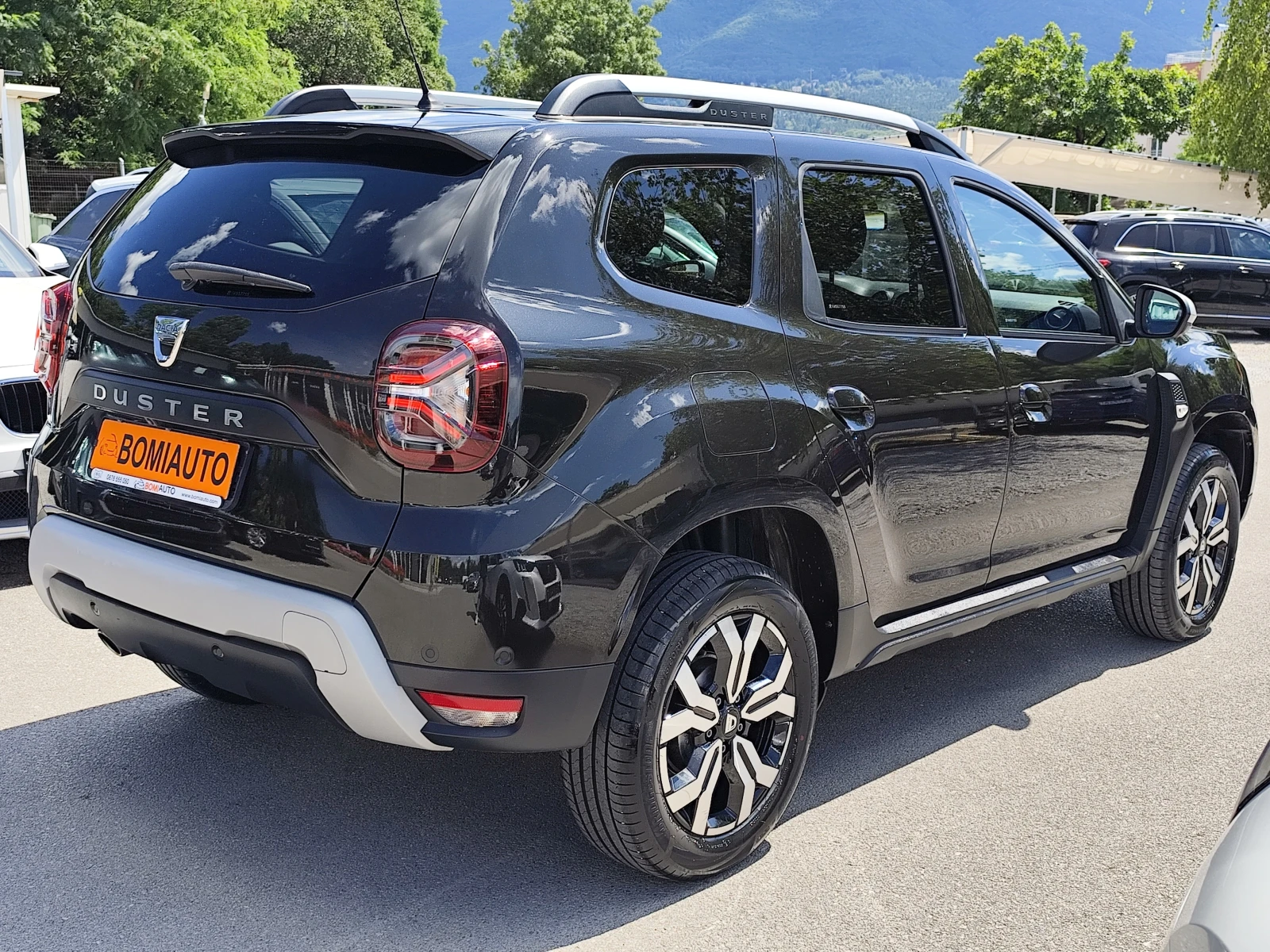 Dacia Duster 1.0i/GPL* ГАЗ* LED* NAVI* CAMERA* EURO6D* , снимка 4 - Автомобили и джипове - 55221574