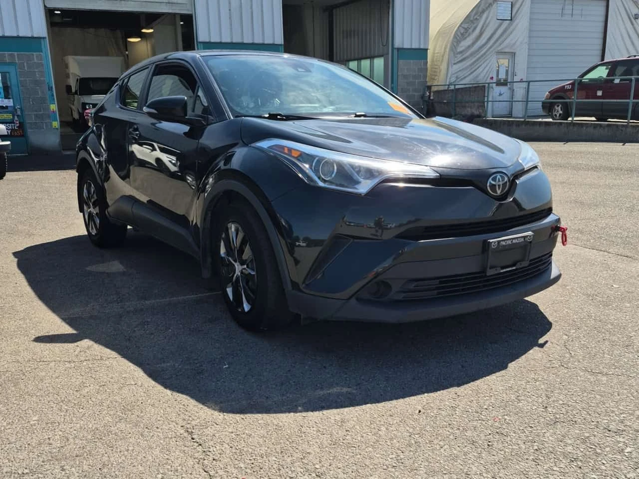 Toyota C-HR FWD/LTD AVAIL/CARFAX/ФИНАНСИРАНЕ, снимка 2 - Автомобили и джипове - 55406196