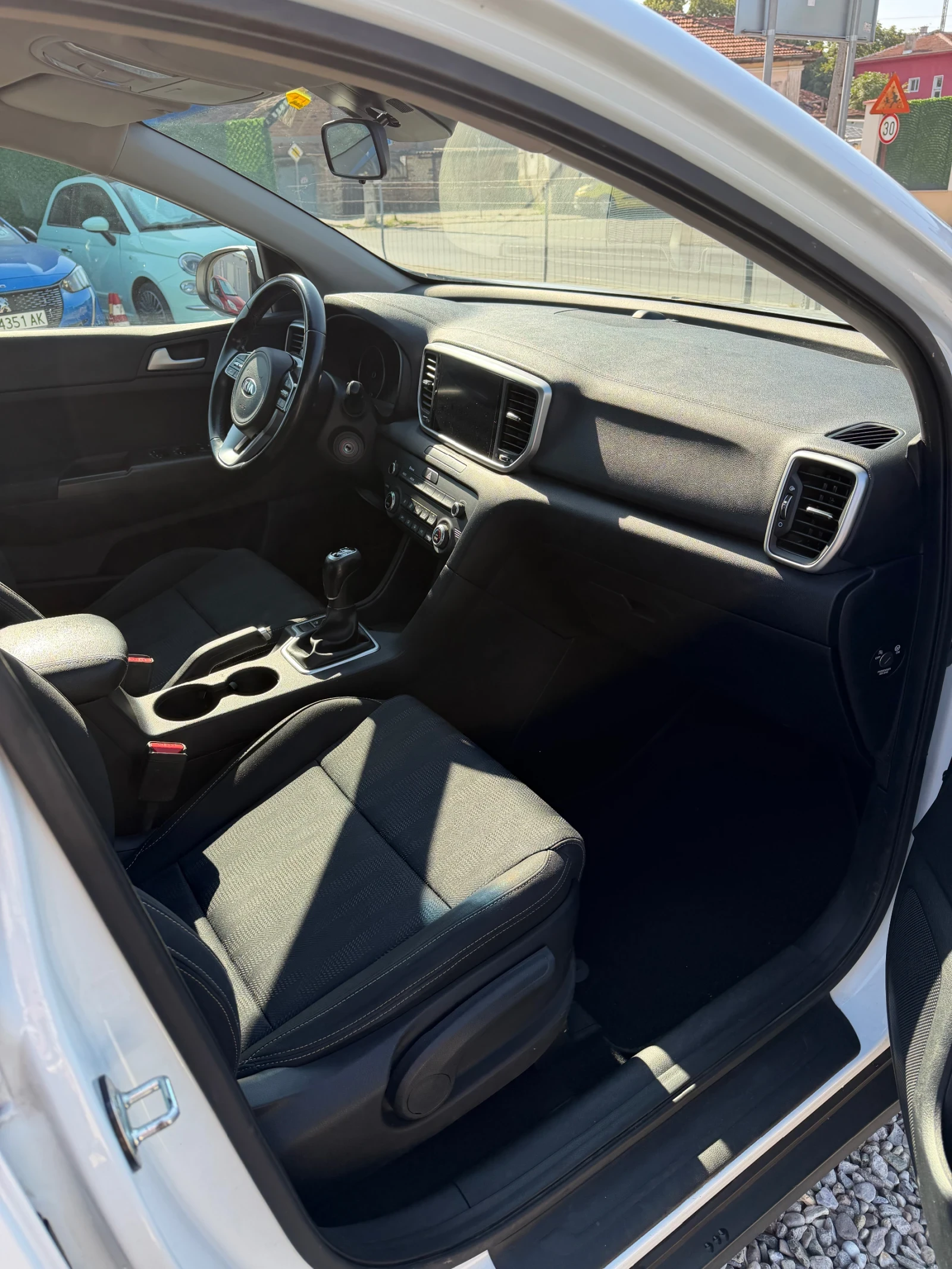 Kia Sportage 1.6 LPG / Facelift, снимка 8 - Автомобили и джипове - 55568807